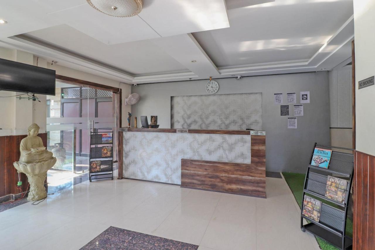 Capital O 76444 Hotel Hill-Top Inn Narendra Nagar Экстерьер фото