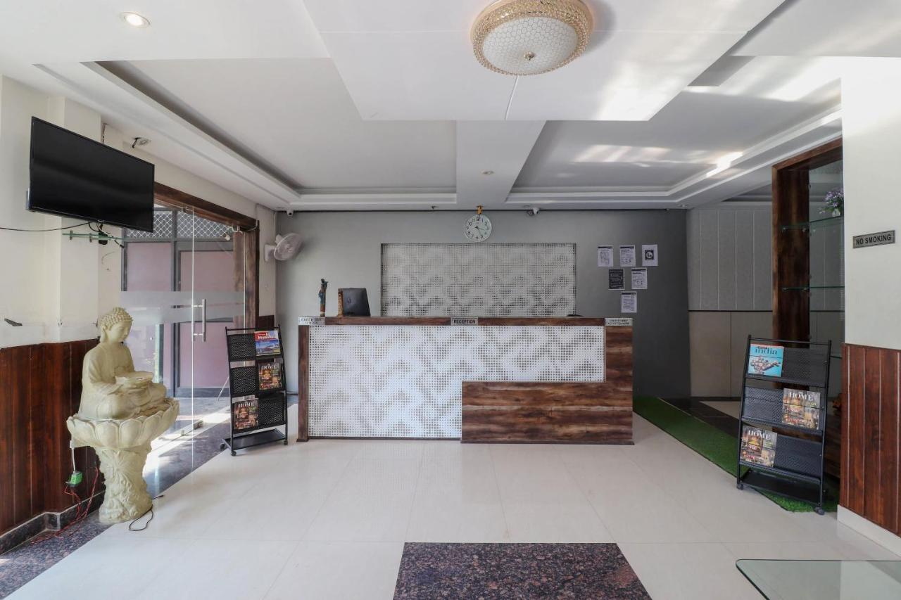 Capital O 76444 Hotel Hill-Top Inn Narendra Nagar Экстерьер фото